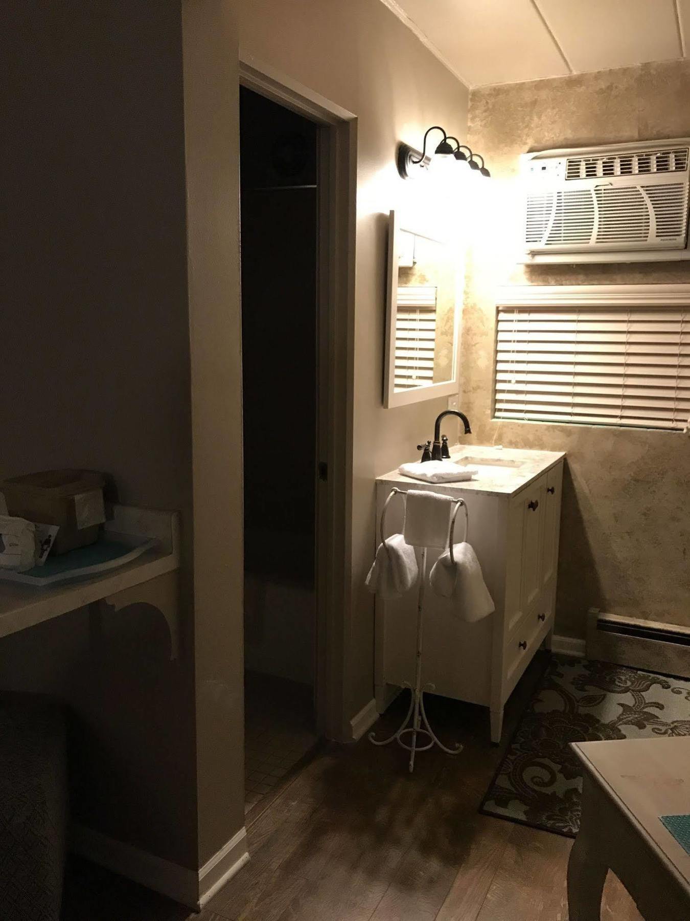 Gateway Inn Оук-Лон Экстерьер фото