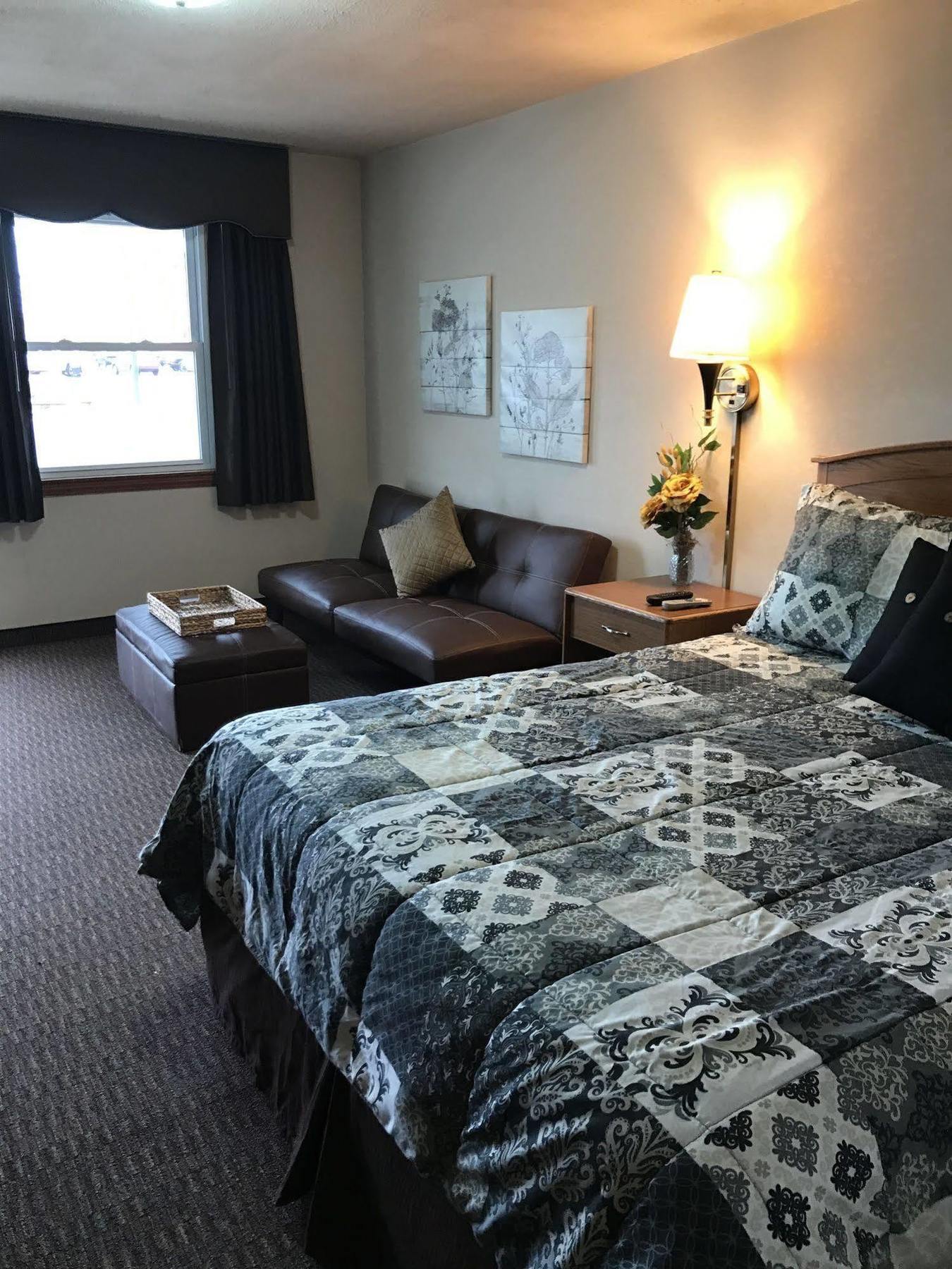 Gateway Inn Оук-Лон Экстерьер фото